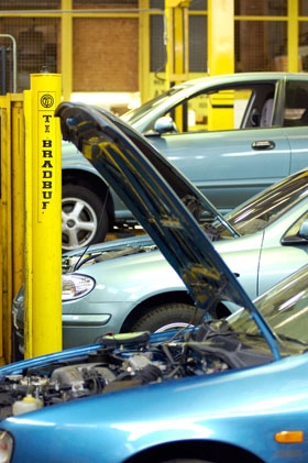 582602 Service Station Penarth South Glamorgan Lavernock Road Service Station Mot Testing