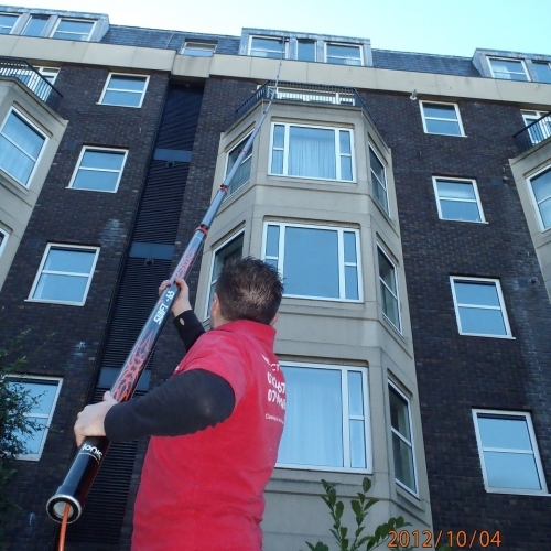Window cleaning at 5th floor