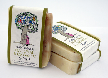 TREE HUGGER - NATURAL SOAP WITH WOODLAND ESSENTIAL OILS