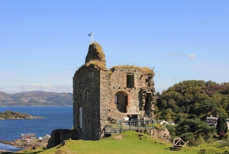 Castle Duncan Johnstone
