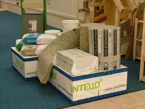 Lime, sheeps wool, air-tight products and paper insulation